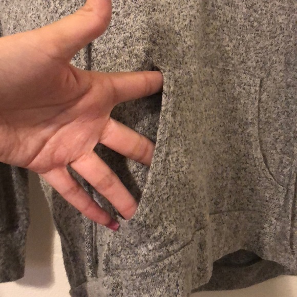 Gray pullover sweater 🔥 - Picture 3 of 4